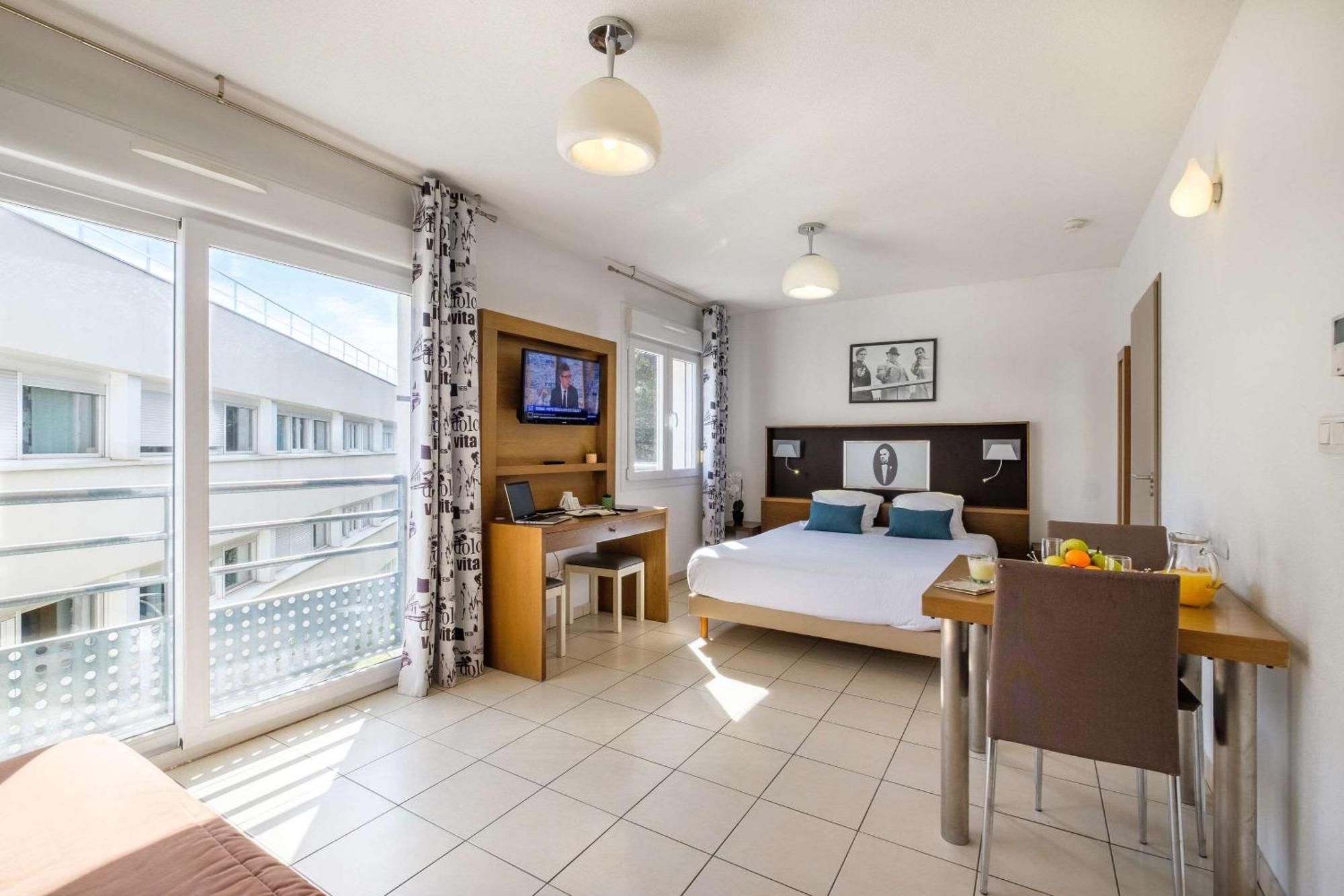 Comfort Aparthotel Antibes Le Maestria Exterior photo